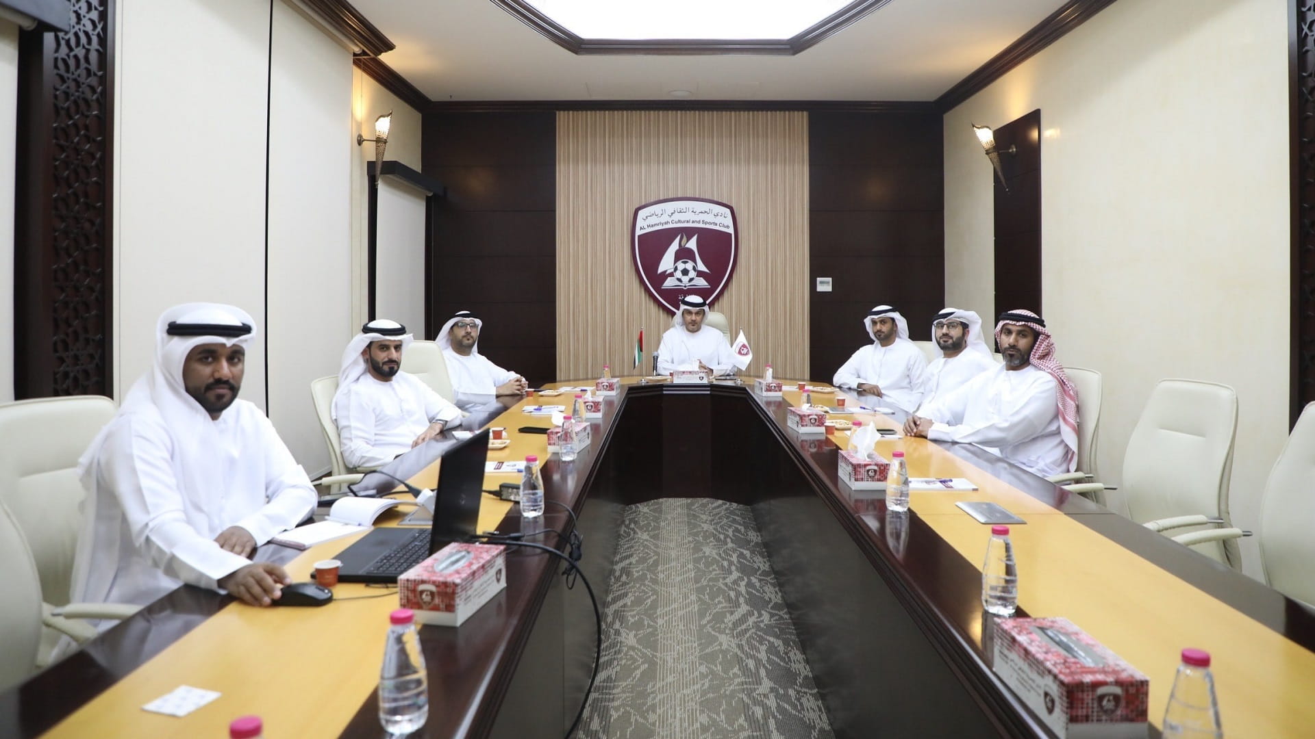 صورة بعنوان: نادي الحمرية يستعرض إنجازاته المحققة في النصف الأول من الموسم 