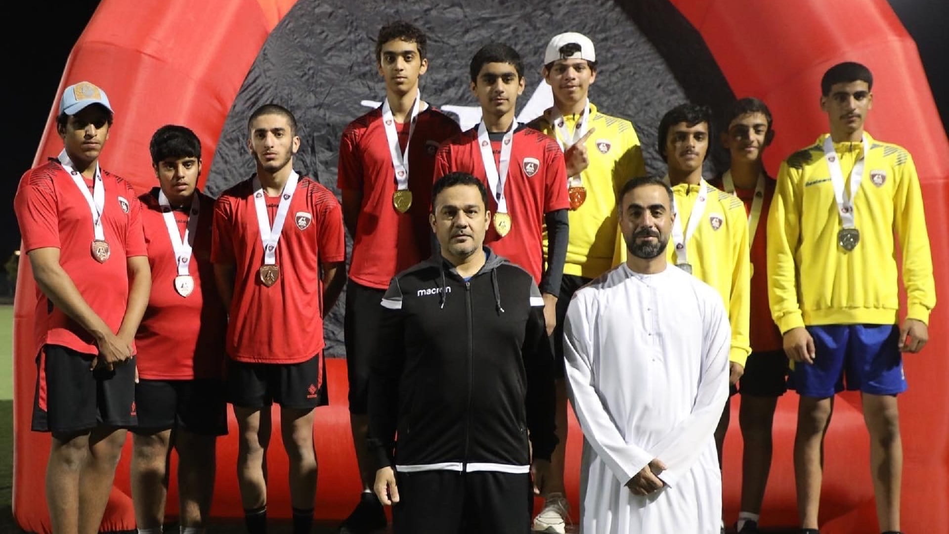 صورة بعنوان: فريق الناشئين للتجديف بنادي الحمرية يختتم بنجاح معسكره التدريبي 