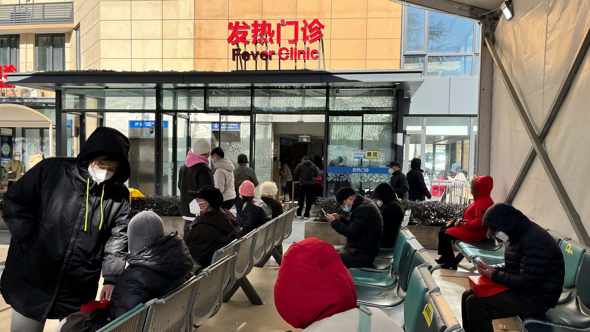 صورة بعنوان: هونغ كونغ تسعى لإعادة فتح الحدود مع بر الصين الرئيسي منتصف يناير 