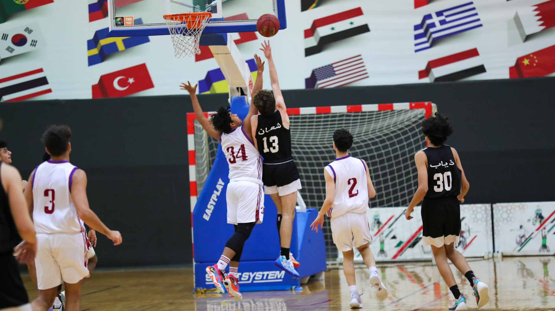 صورة بعنوان: انطلاق منافسات بطولة الشارقة الدولية لشباب السلة بمشاركة 24 فريقاً 