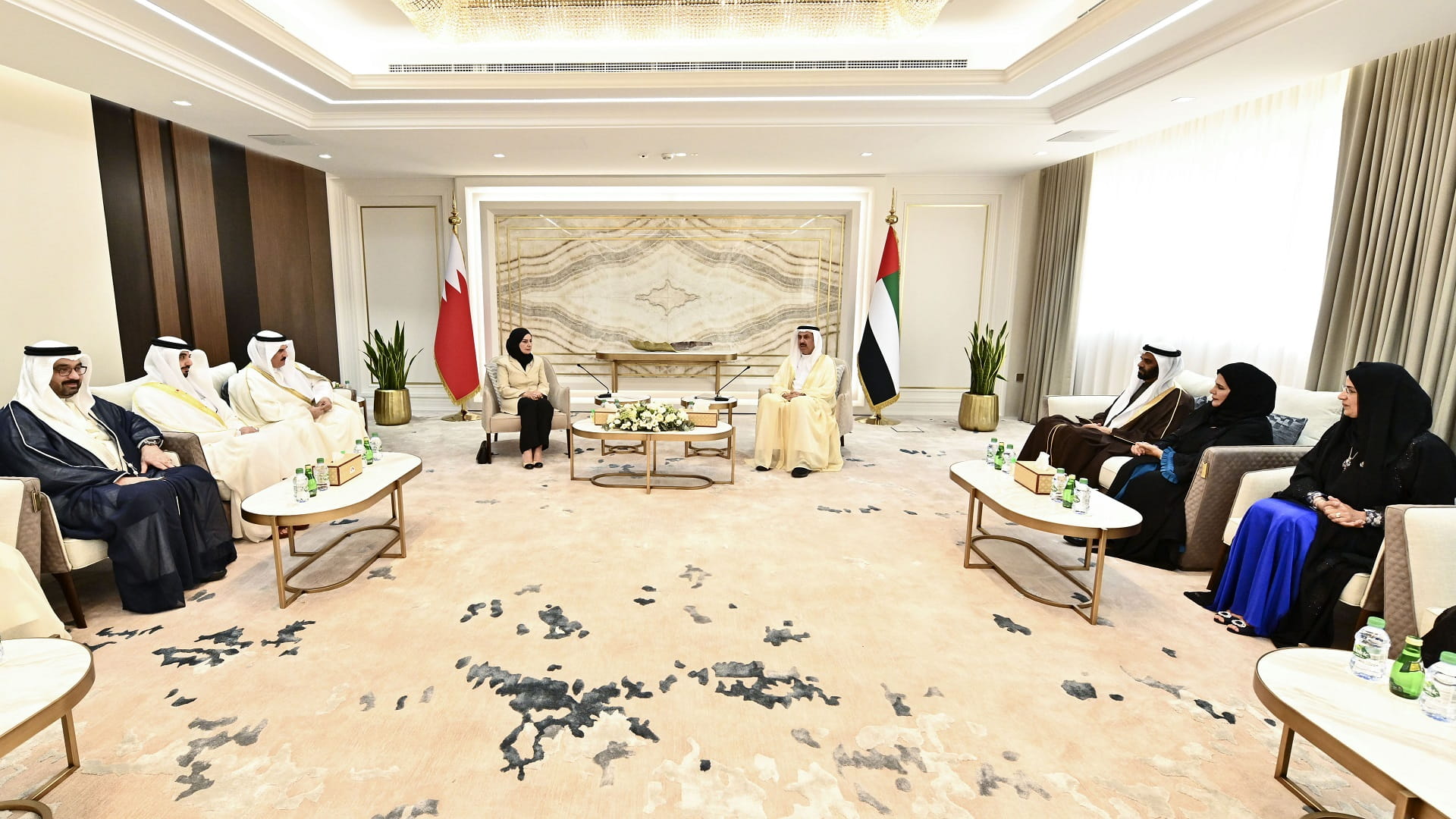 صورة بعنوان: غباش يؤكد عمق العلاقات الإماراتية - البحرينية التاريخية والأخوية 