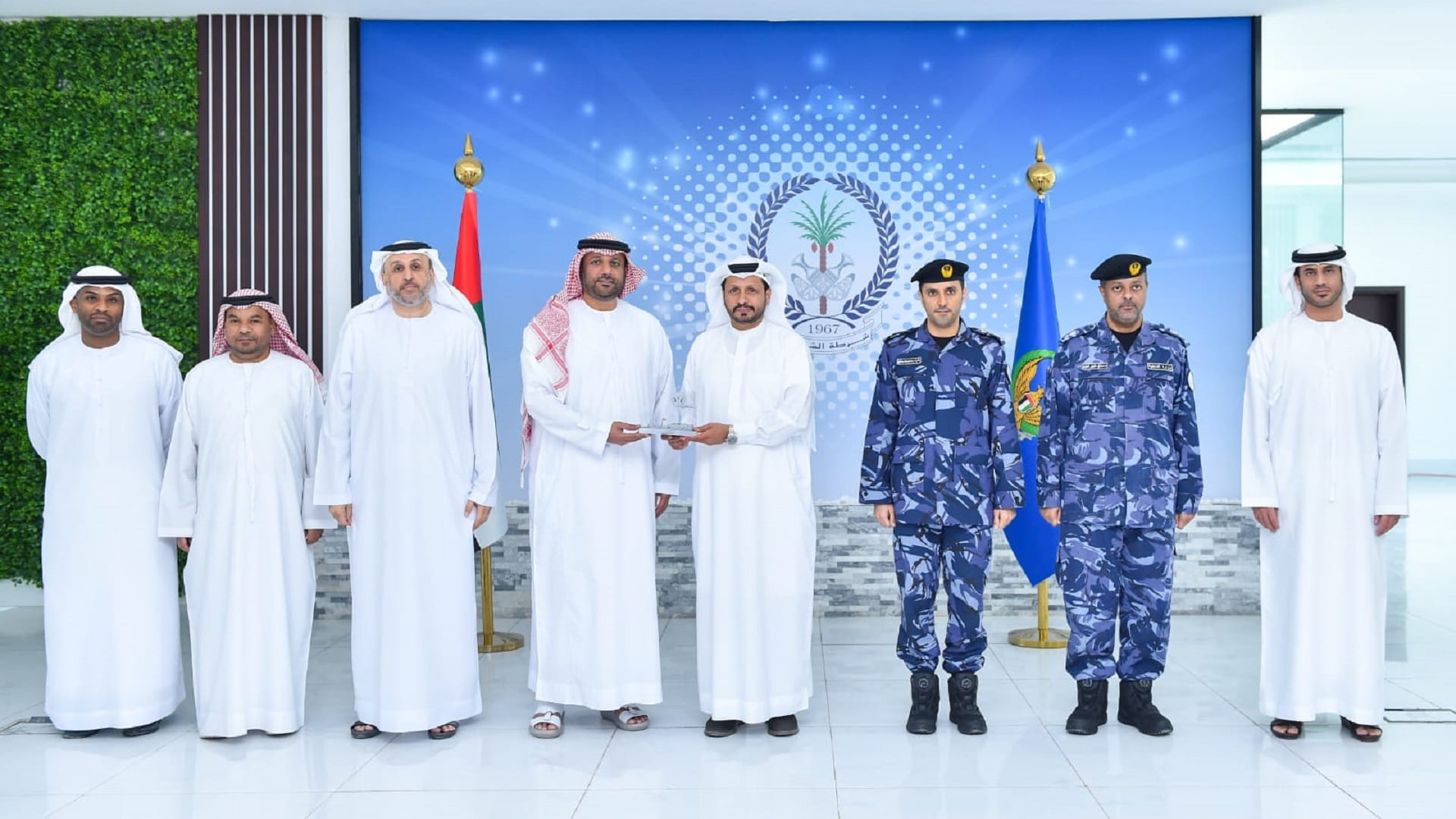 صورة بعنوان: شرطة ومجلس الشارقة الرياضي يبحثان تعزيز التعاون والتنسيق  