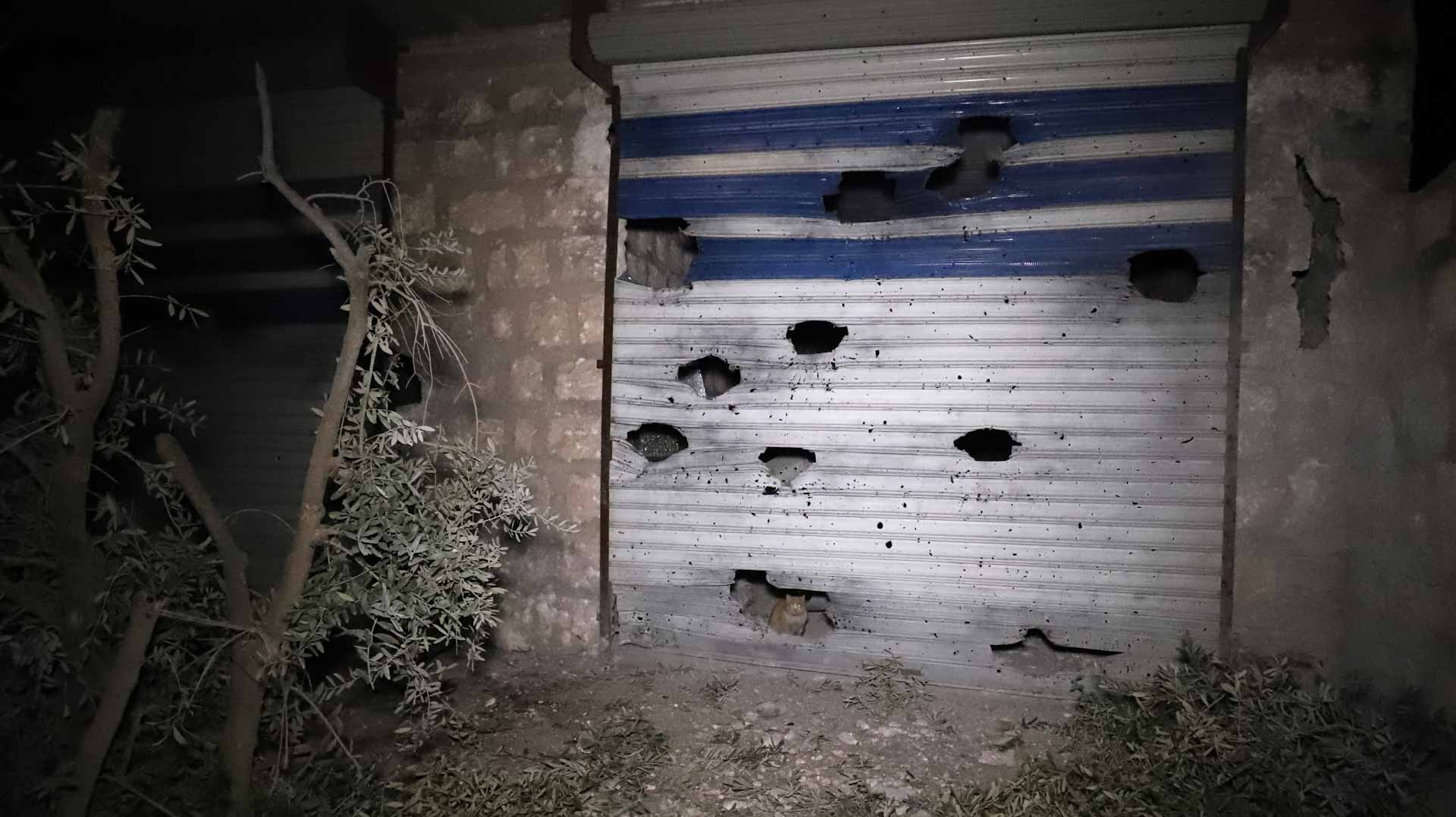 Image for the title: US special operations raid in NW Syria kills 9 