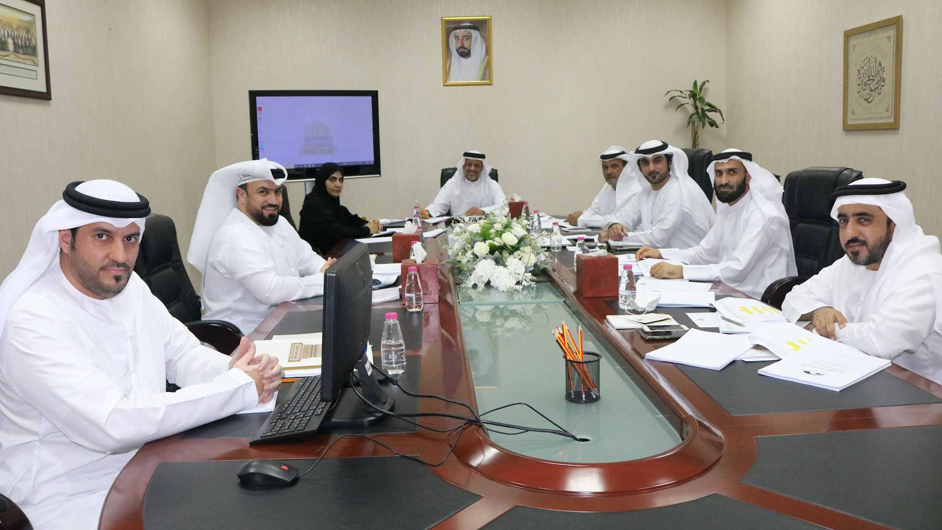 صورة بعنوان: "قانونية استشاري الشارقة" تناقش 10 شكاوى مرفوعة إلى المجلس 