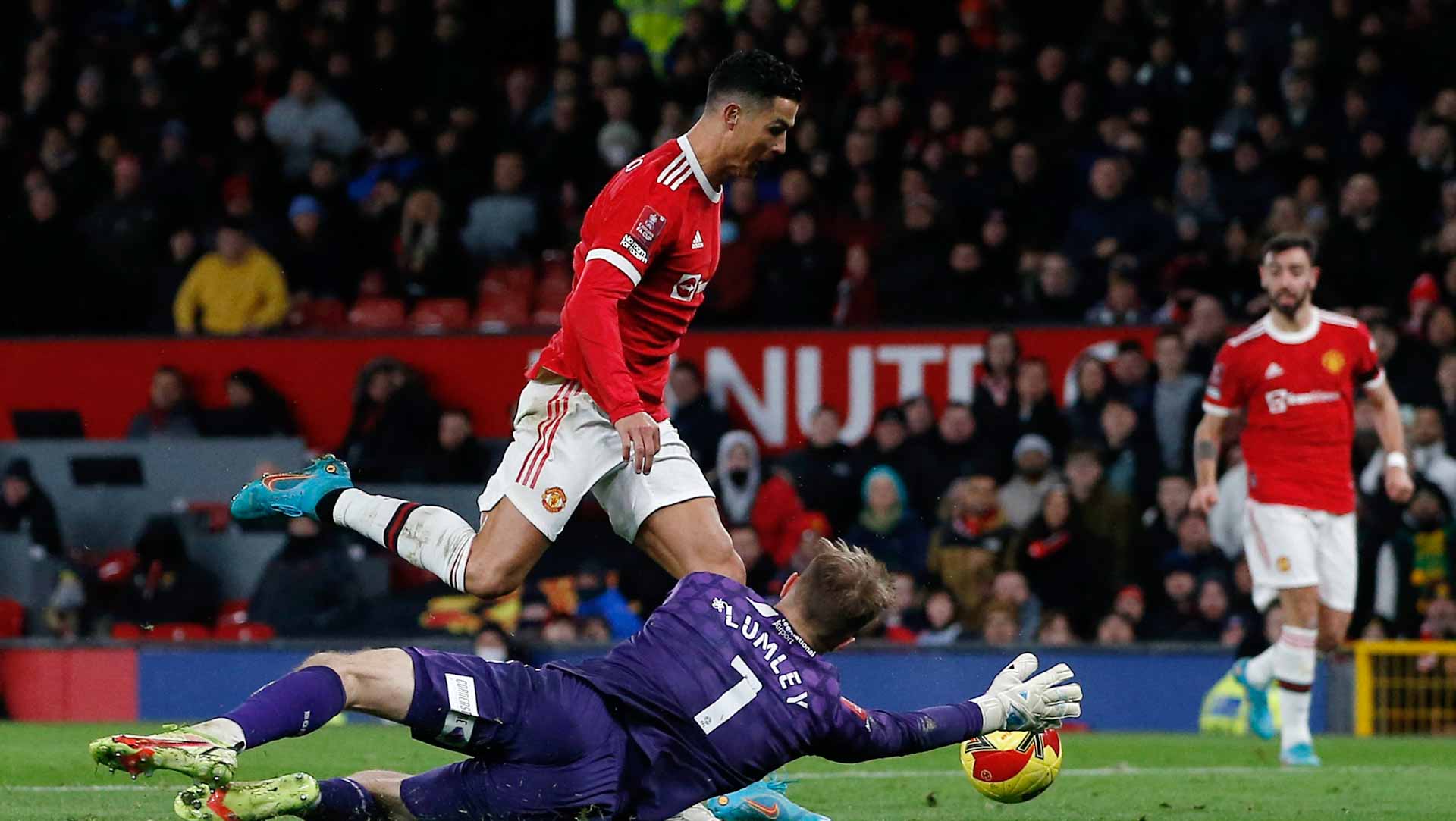 Image for the title: Middlesbrough stun Man Utd on penalties in FA Cup 
