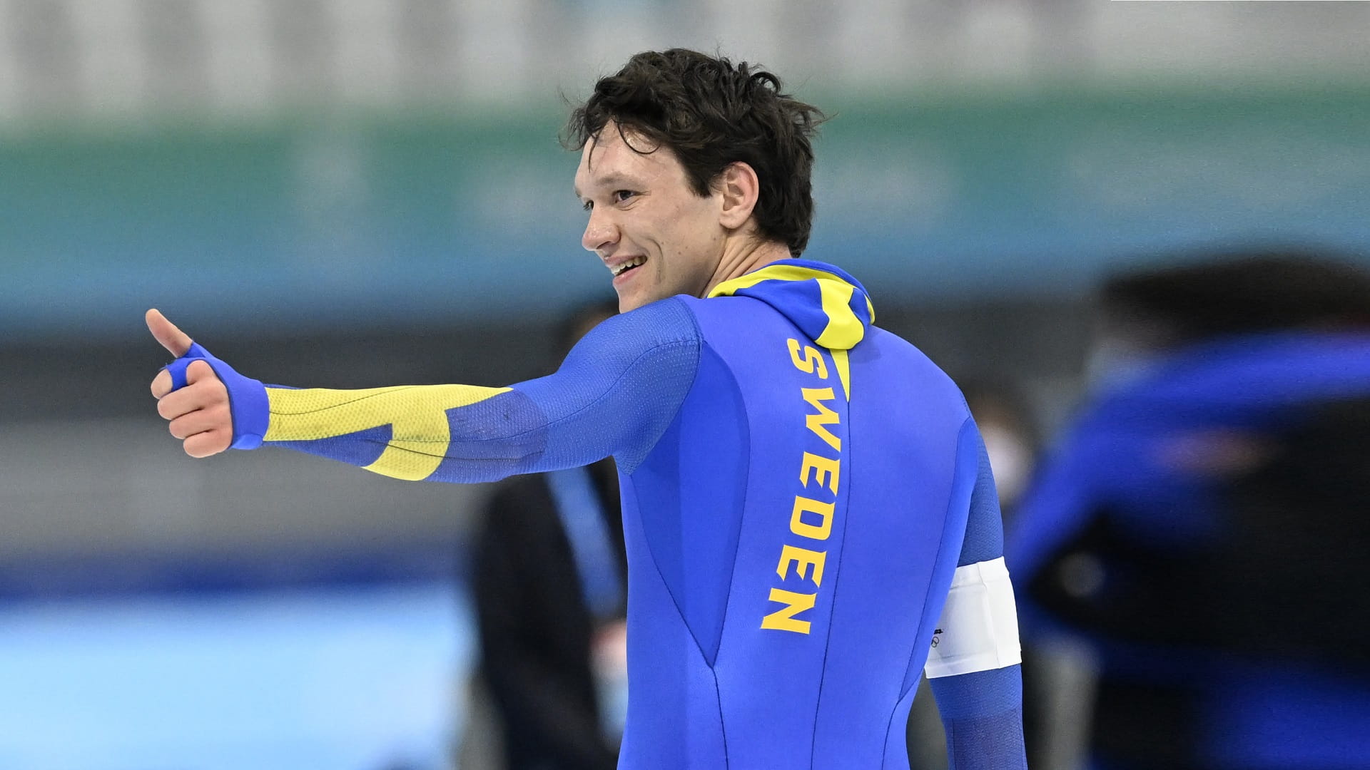 صورة بعنوان: السويدي فان دير بويل يتوج بذهبية التزلج السريع في بكين 