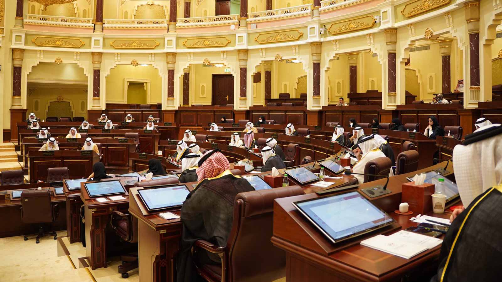 صورة بعنوان: "استشاري الشارقة" يقر توصياته بشأن سياسة دائرة الإسكان 