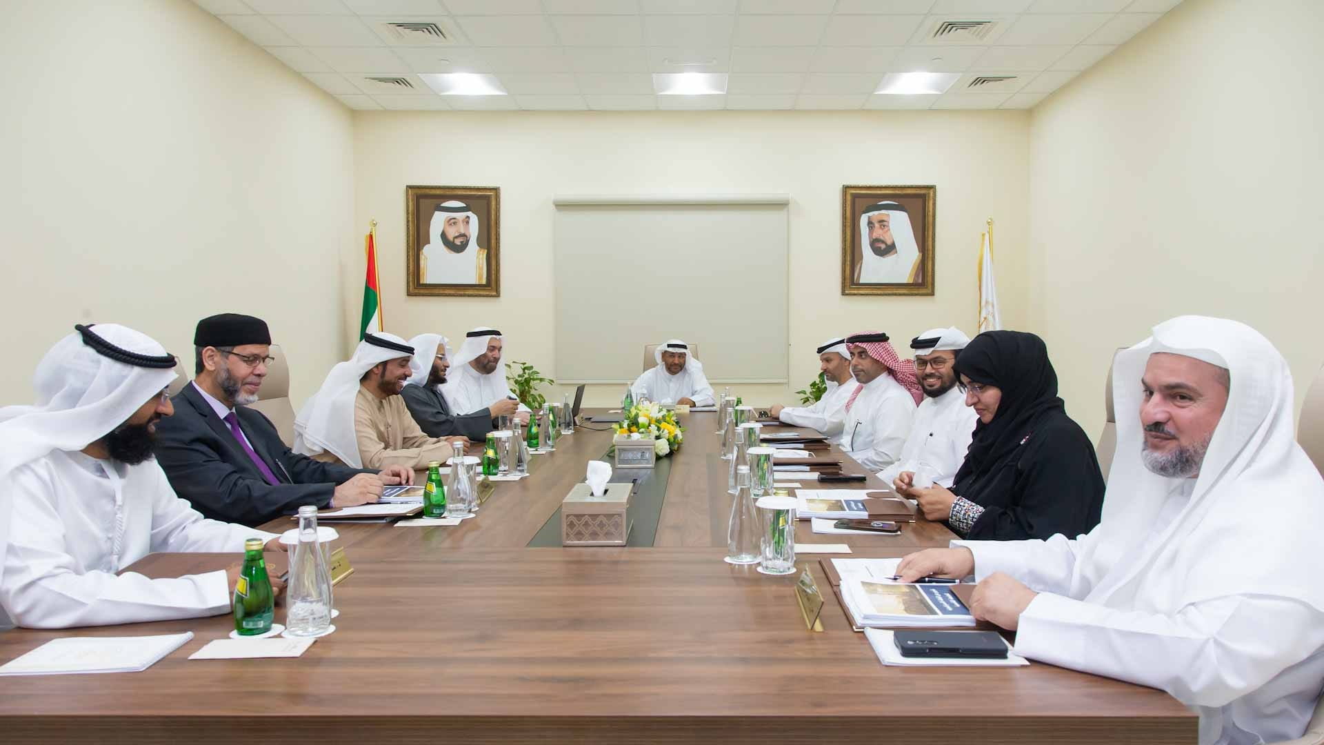 صورة بعنوان: الجامعة القاسمية تبحث خطط واتفاقيات التعاون المشترك مع الجامعات  