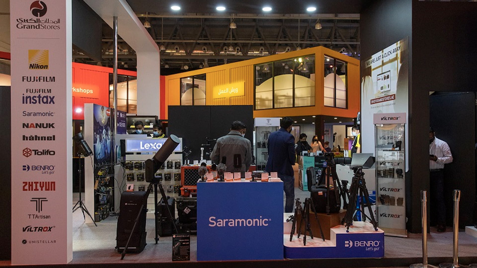 Image for the title: Photography retailers report brisk business gains at “Xposure” 