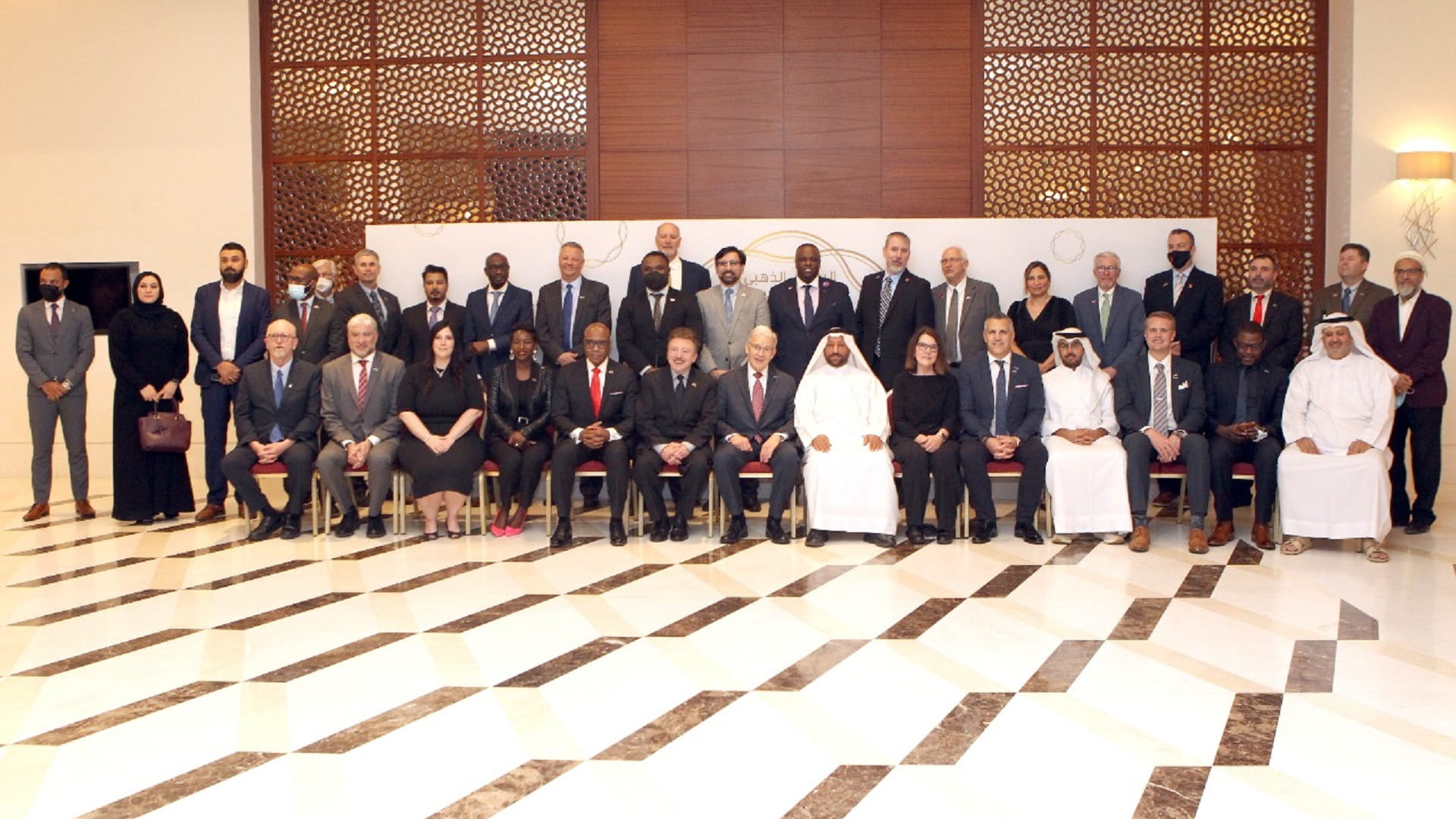 صورة بعنوان: غرفة الشارقة تبحث وولاية نبراسكا الأميركية تعزيز التعاون التجاري 