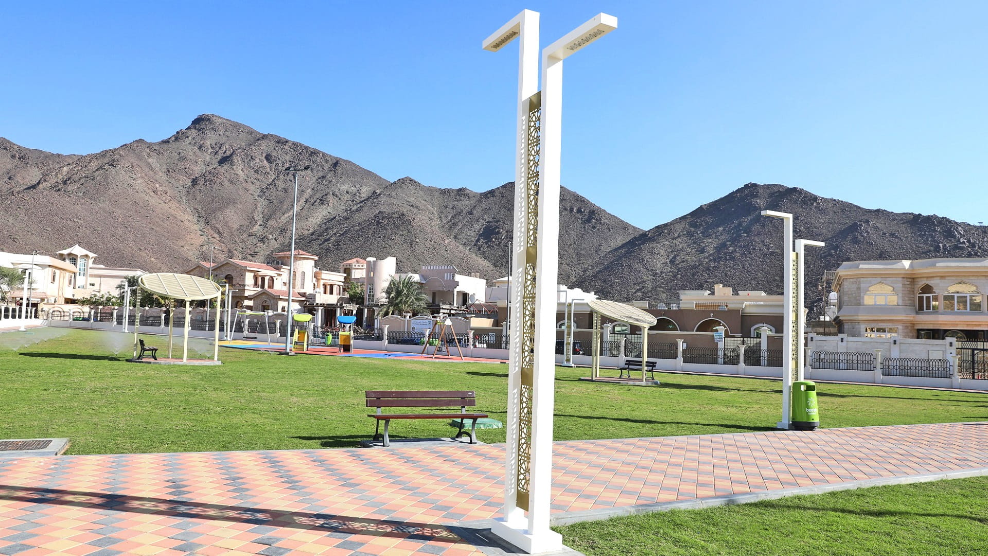 صورة بعنوان: "أشغال الشارقة" تنجز الأعمال الإنشائية في حديقة المديفي بخورفكان  