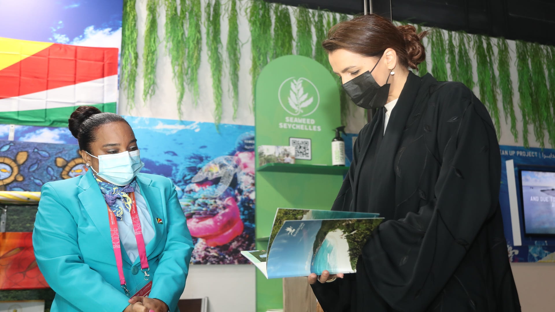 صورة بعنوان: مريم المهيري تزور جناح سيشيل في إكسبو 2020 دبي 