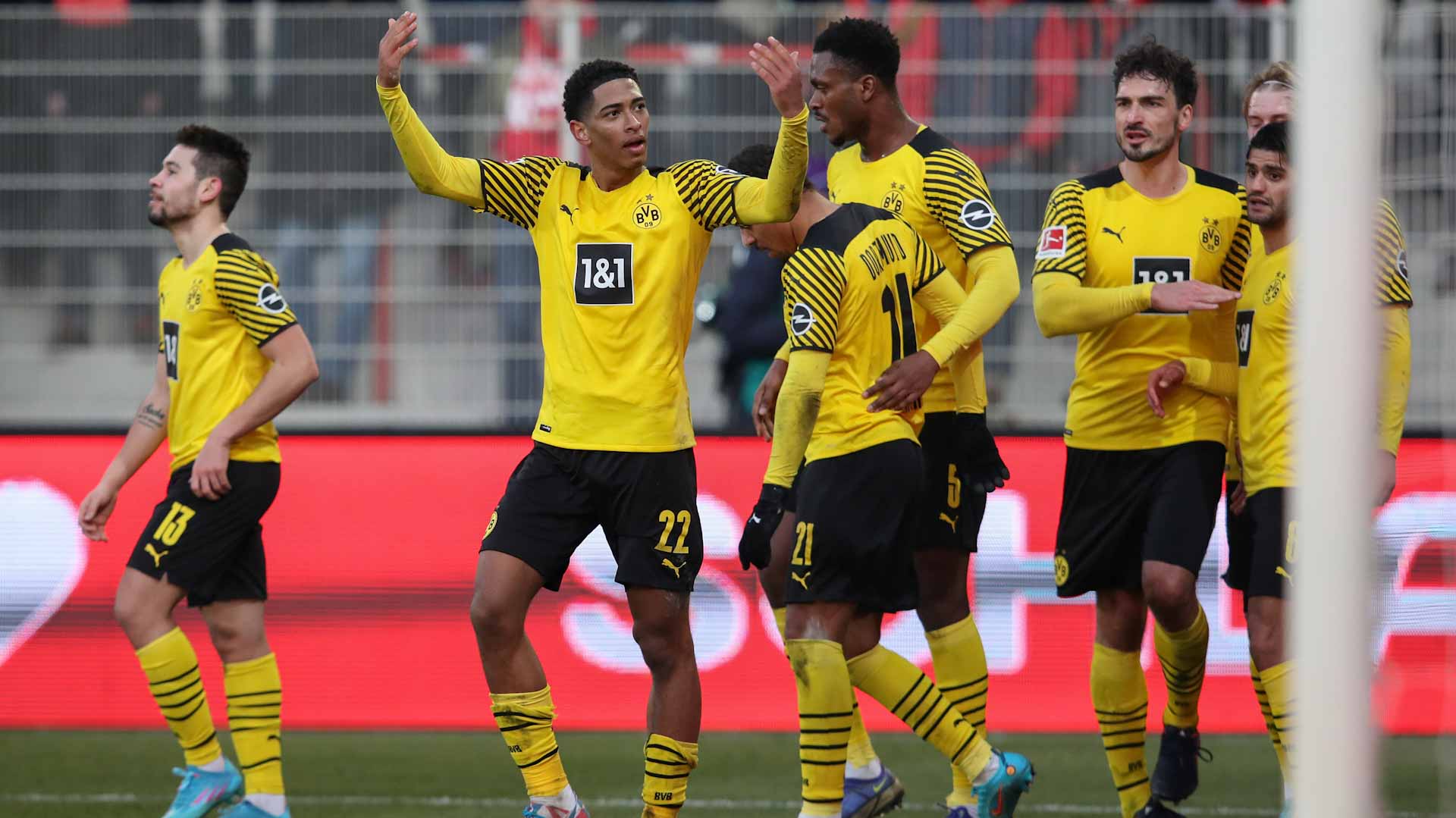 صورة بعنوان: دورتموند يقسو على يونيون برلين في الدوري الألماني 