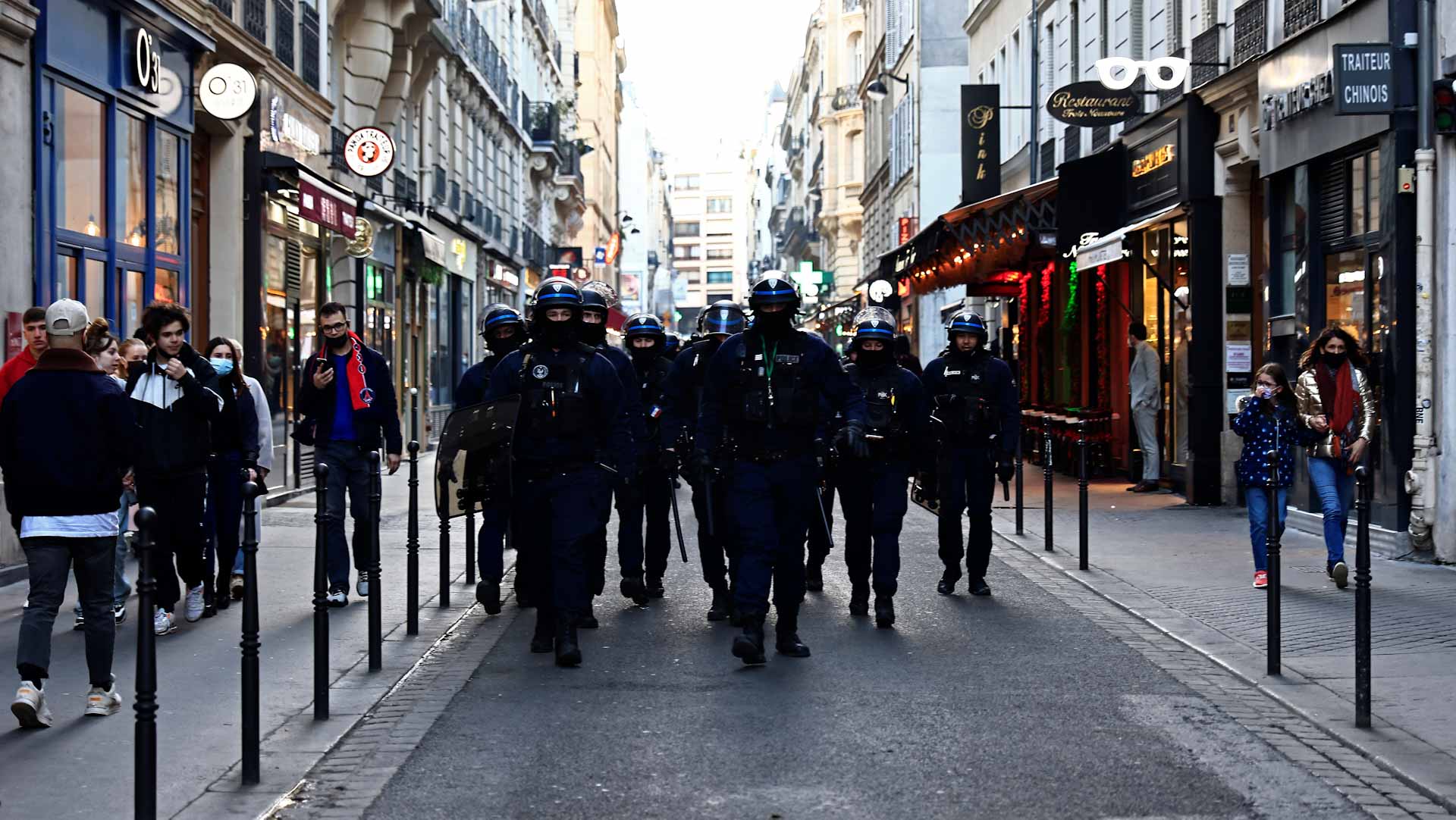 صورة بعنوان: باريس تحت المراقبة الأمنية مع انطلاق "قوافل الحرية" إلى بروكسل  