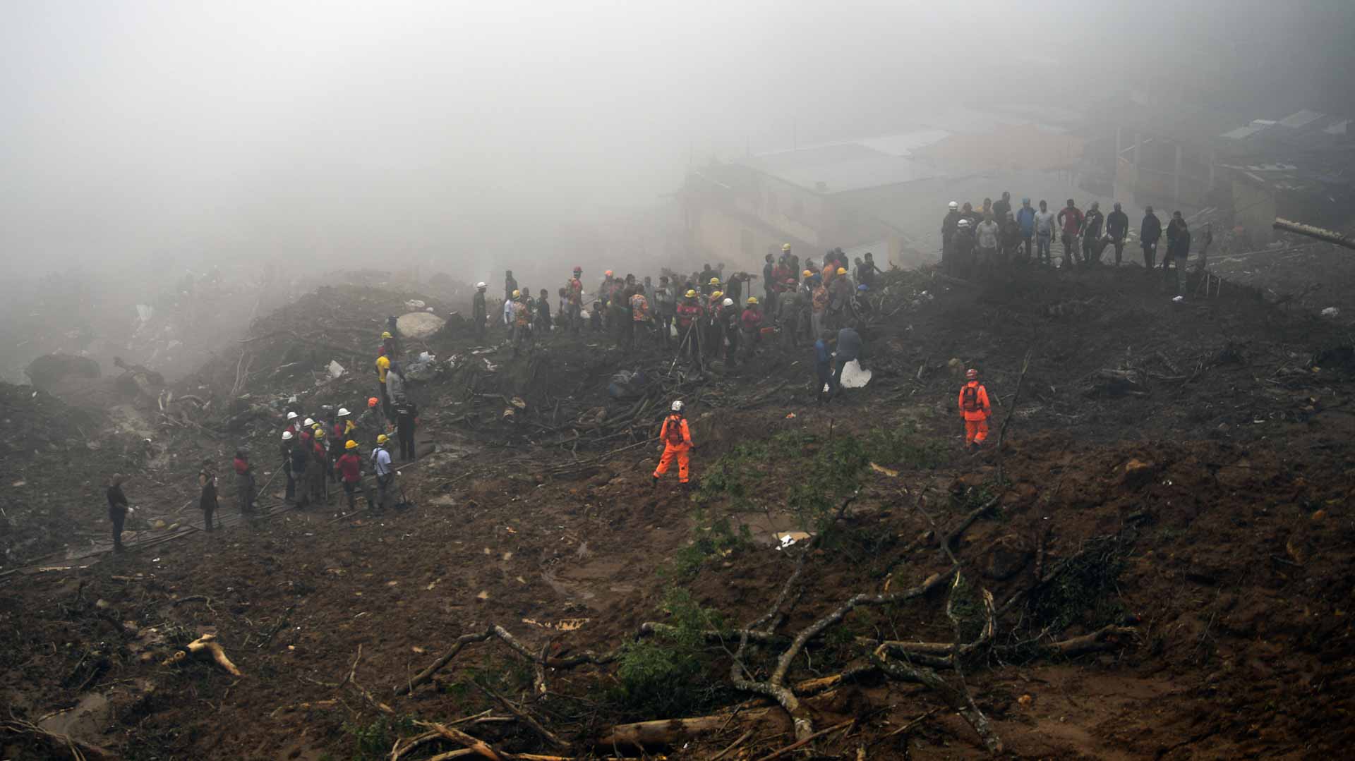 صورة بعنوان: البرازيل.. ارتفاع حصيلة الفيضانات وانزلاقات التربة إلى 182 قتيلاً 