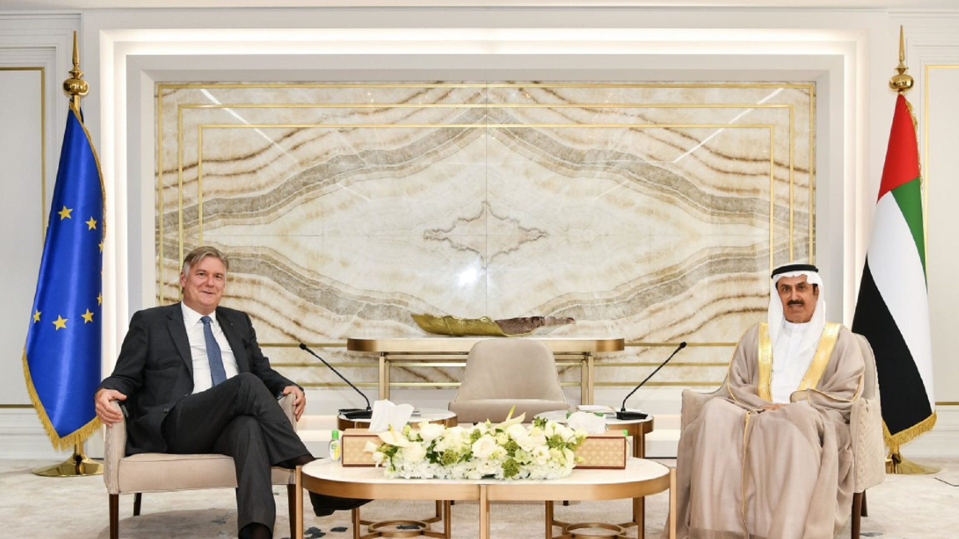 صورة بعنوان: غباش يبحث تعزيز التعاون مع "أصدقاء الإمارات بالبرلمان الأوروبي" 