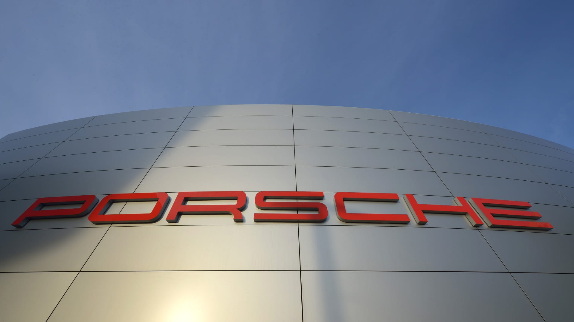 Image for the title: Volkswagen eyes separate stock market listing for Porsche 