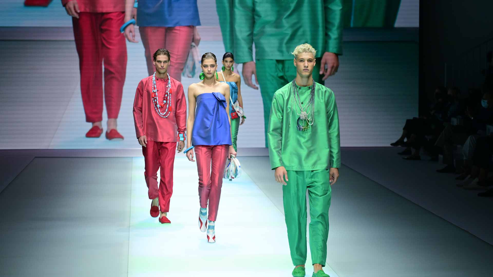Image for the title: Fashion set heads to Milan for live shows -- for real this time 