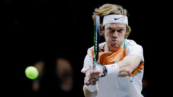 صورة بعنوان: الروسي روبليف يتأهل لنصف نهائي بطولة سوق دبي الحرة للتنس  