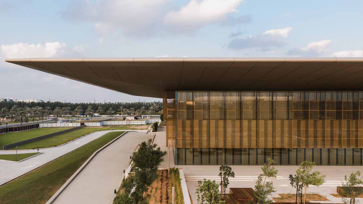 صورة بعنوان: "بيت الحكمة" يستضيف أول معرض للرموز غير القابلة للاستبدال بالشارقة 