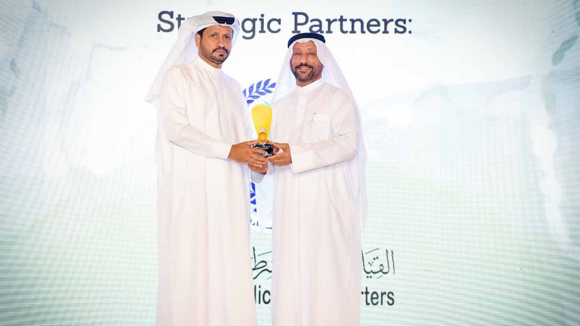 صورة بعنوان: شرطة الشارقة تحصد للمرة الثانية "جائزة الشارقة الخضراء" خلال 2021 