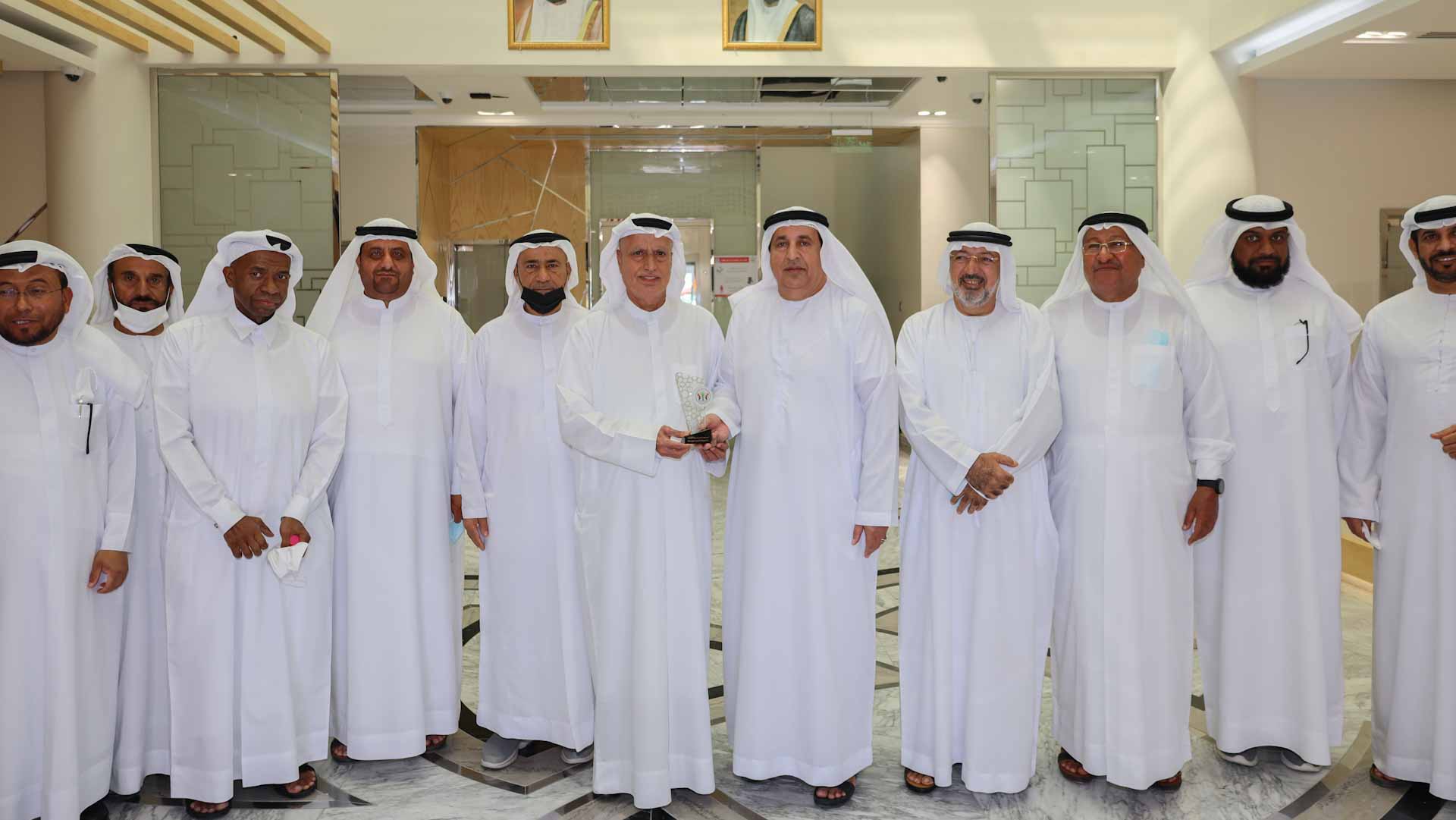 صورة بعنوان: "بلدي دبا الحصن" يبحث تعزيز التعاون مع نظيره في مدينة الشارقة 