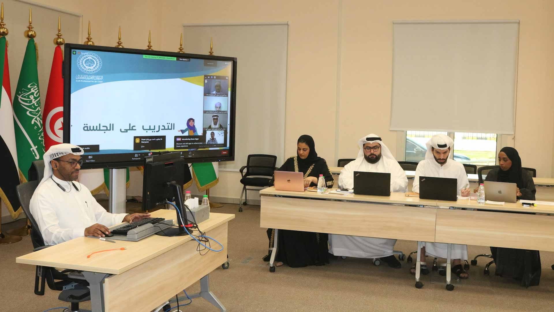 صورة بعنوان: البرلمان العربي للطفل يطلع على جدول أعمال الجلسة الثالثة 