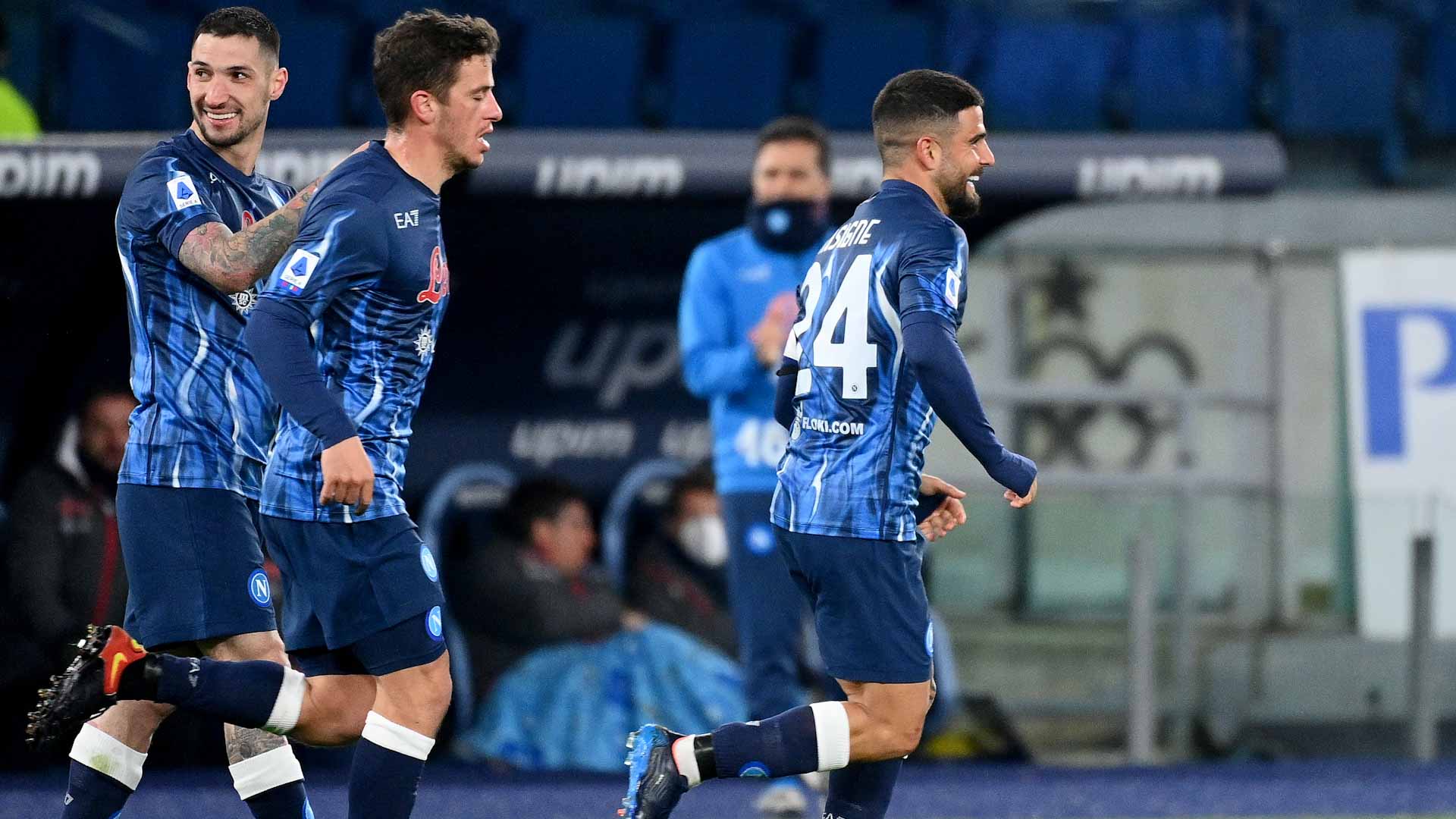 صورة بعنوان: نابولي يتقاسم صدارة الدوري الإيطالي مع ميلان 