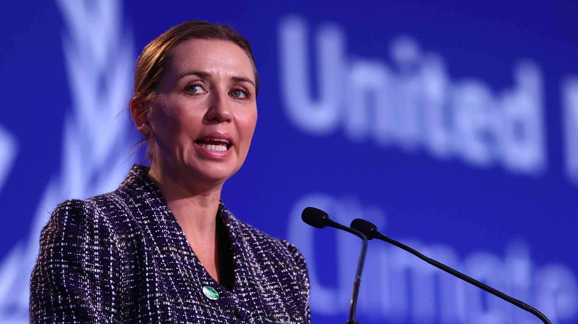 Image for the title: Denmark aims for all domestic flights to be green by 2030 