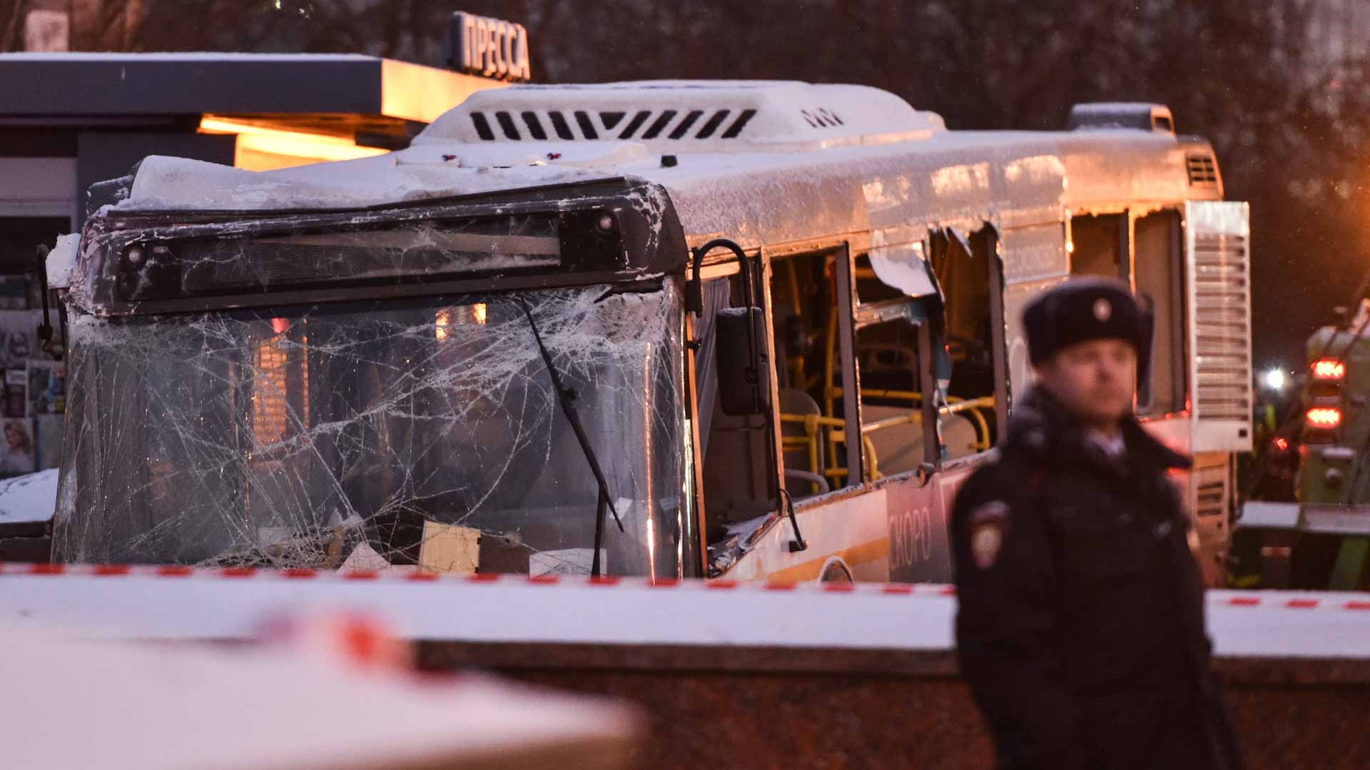 Image for the title: Five dead, 21 injured in bus accident south of Moscow 