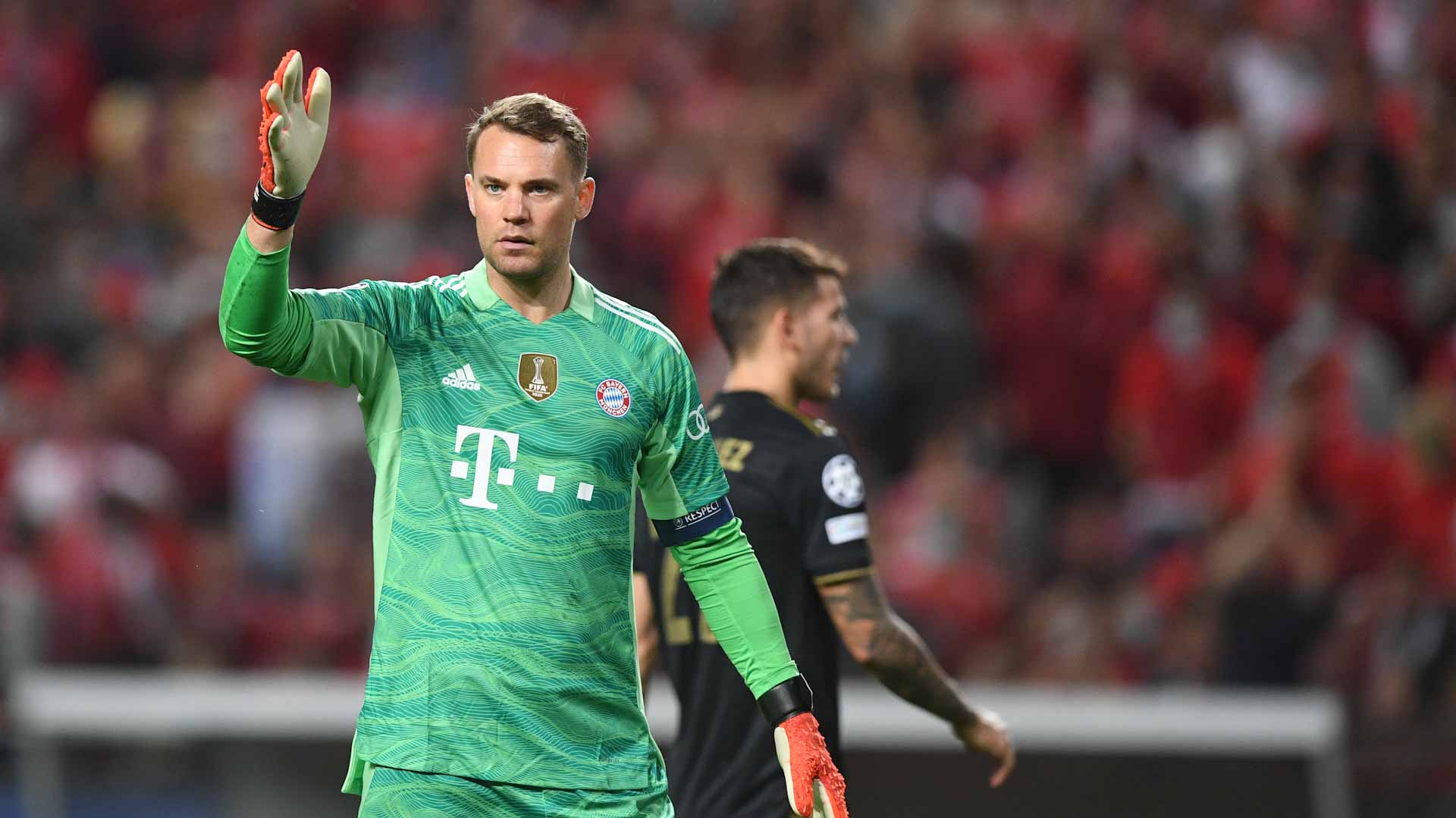 Image for the title: Captain Neuer among five Bayern Covid-19 cases 