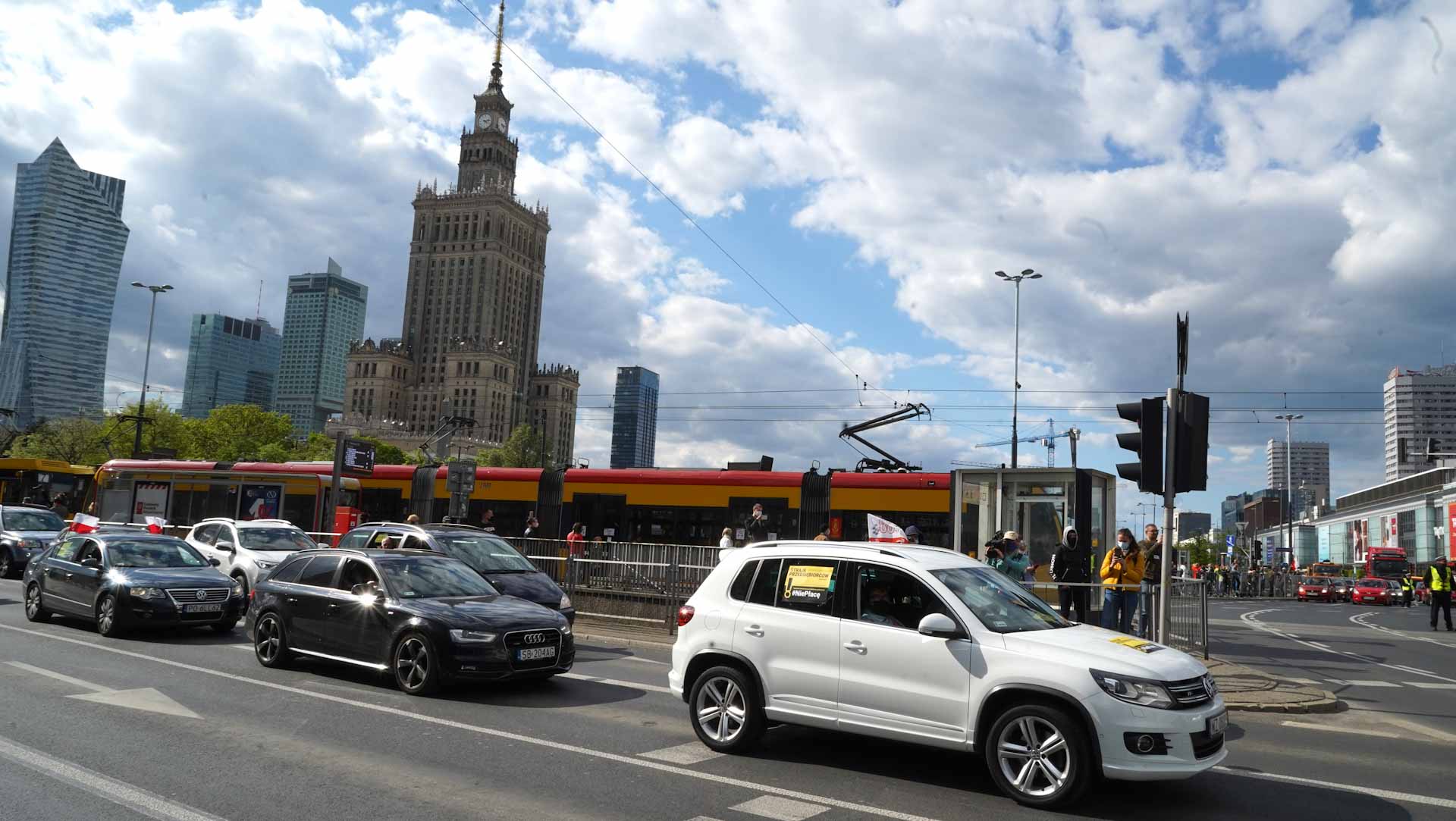 Image for the title: Poland may need new restrictions, if COVID continue to grow 