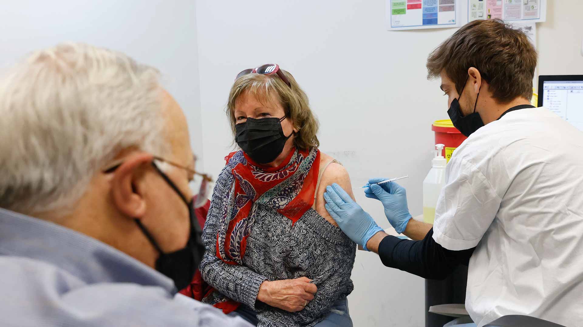 Image for the title: Israel records highest daily rise in Covid infections 