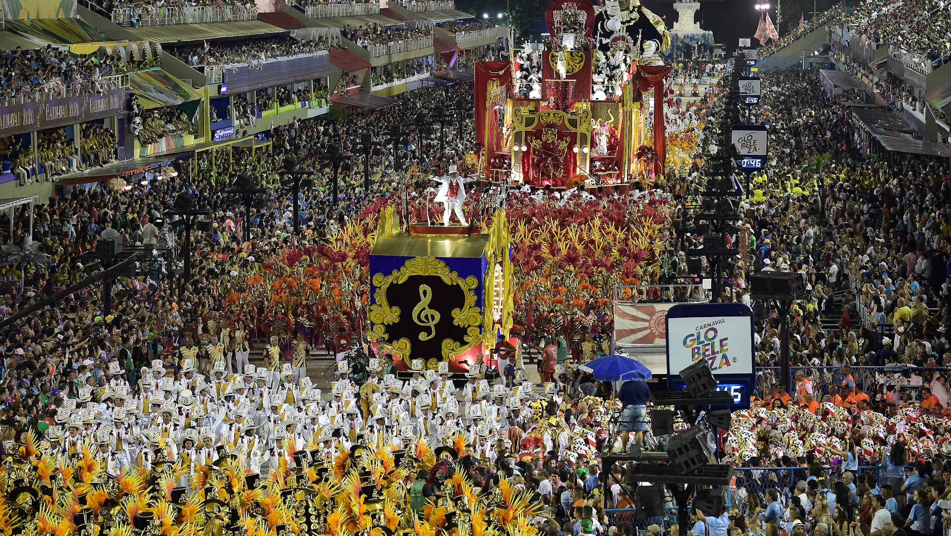 Image for the title: Rio de Janeiro cancels carnival street parade over Omicron 