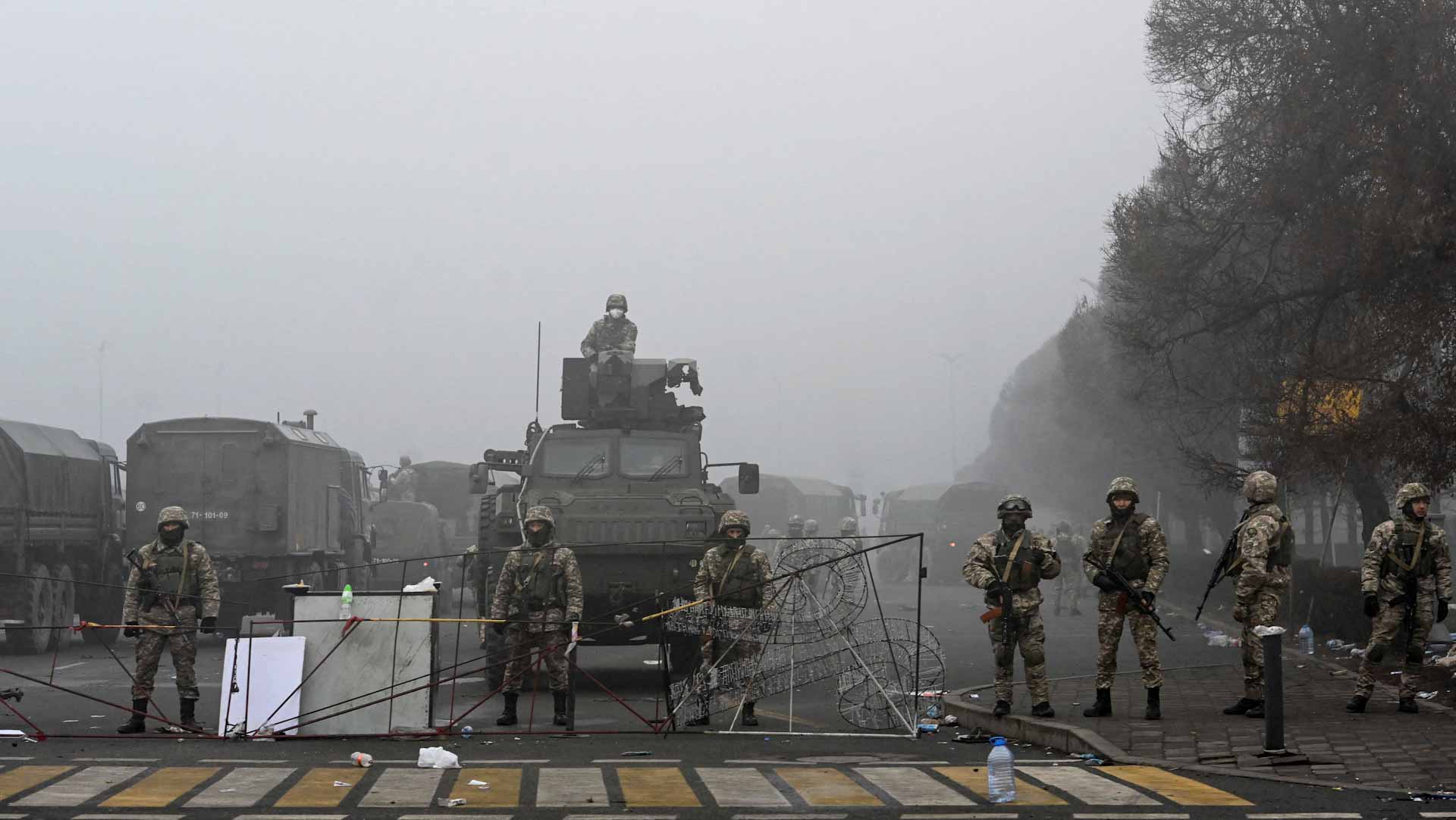 صورة بعنوان: وسط احتجاجات عارمة...تحالف أمني تقوده روسيا يبدأ مهمة في كازاخستان 