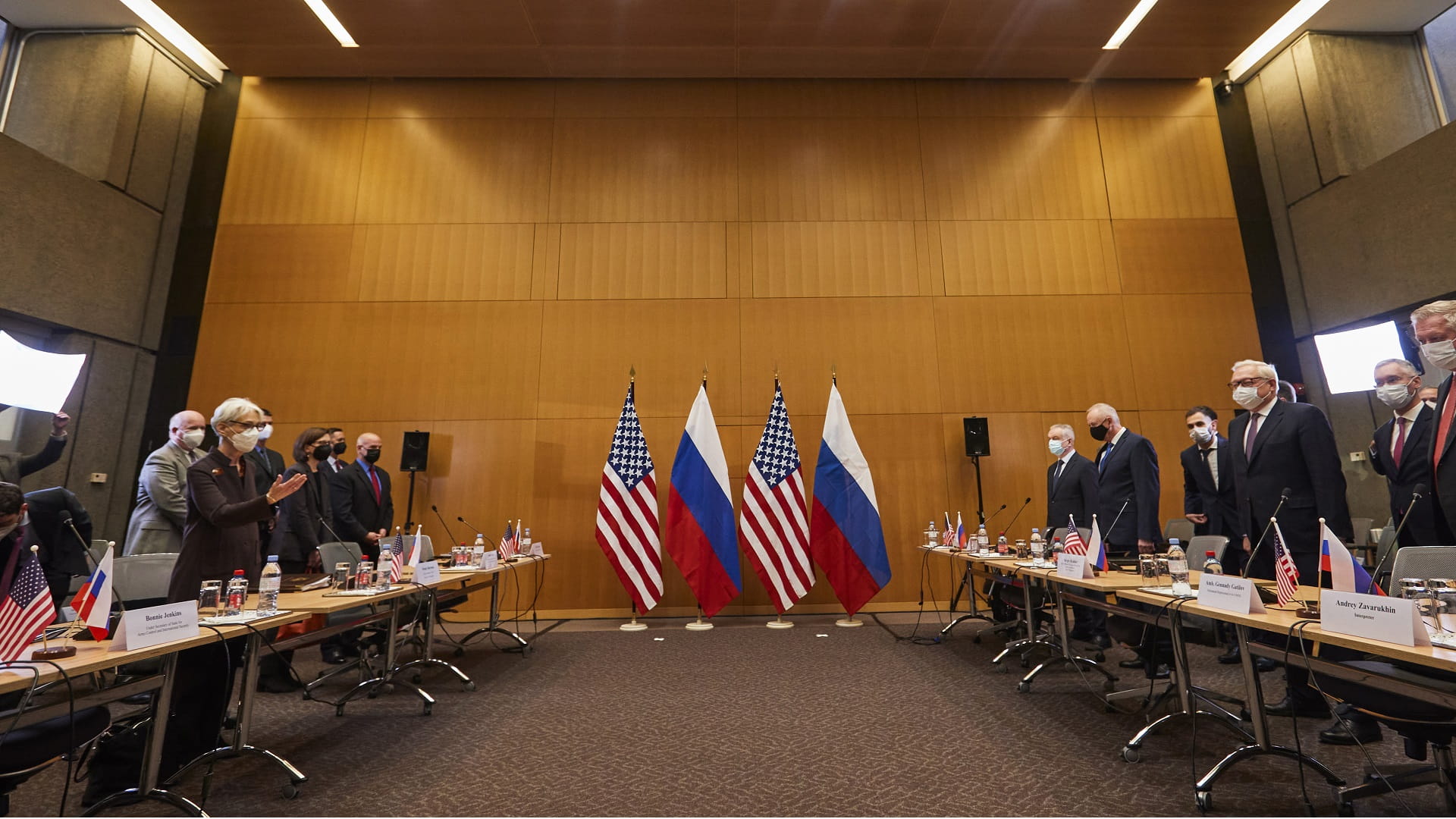 Image for the title: US diplomat: No answer from Russia on de-escalation over Ukraine 