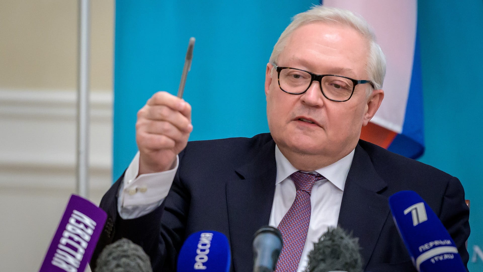 Image for the title: Russia tells US it has 'no intentions' to invade Ukraine 