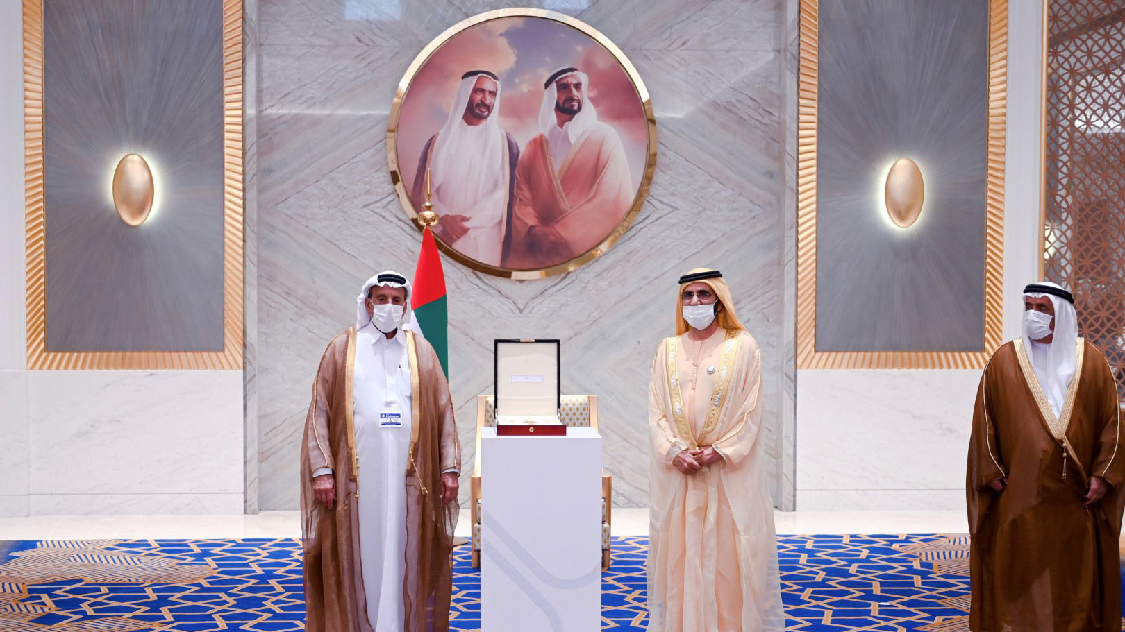 Image for the title: Mohammed bin Rashid honours ‘Dubai Appreciation Award’ winners 