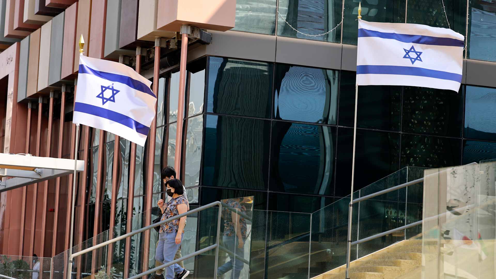 صورة بعنوان: إسرائيل تفكك شبكة تجسس إيرانية "استخدمت النساء" 