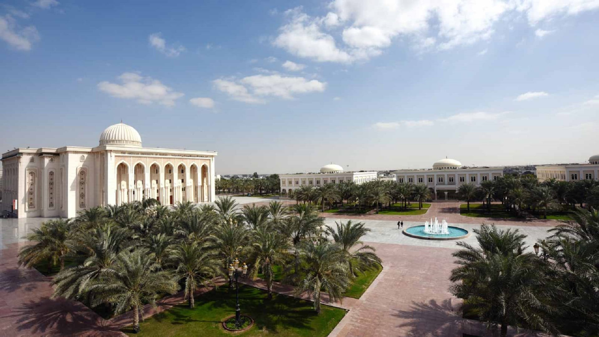 صورة بعنوان: طلبة أميركية الشارقة يتلقون الإرشاد المهني من خبراء ألمان بالدولة  