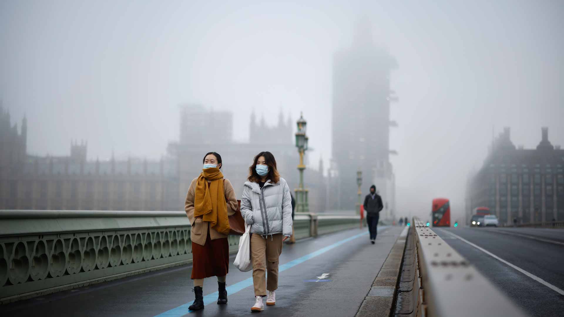 Image for the title: UK economy finally bigger than before pandemic in November 