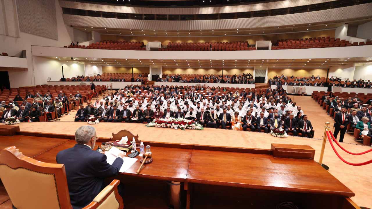 Image for the title: Iraq court suspends re-elected parliamentary speaker 