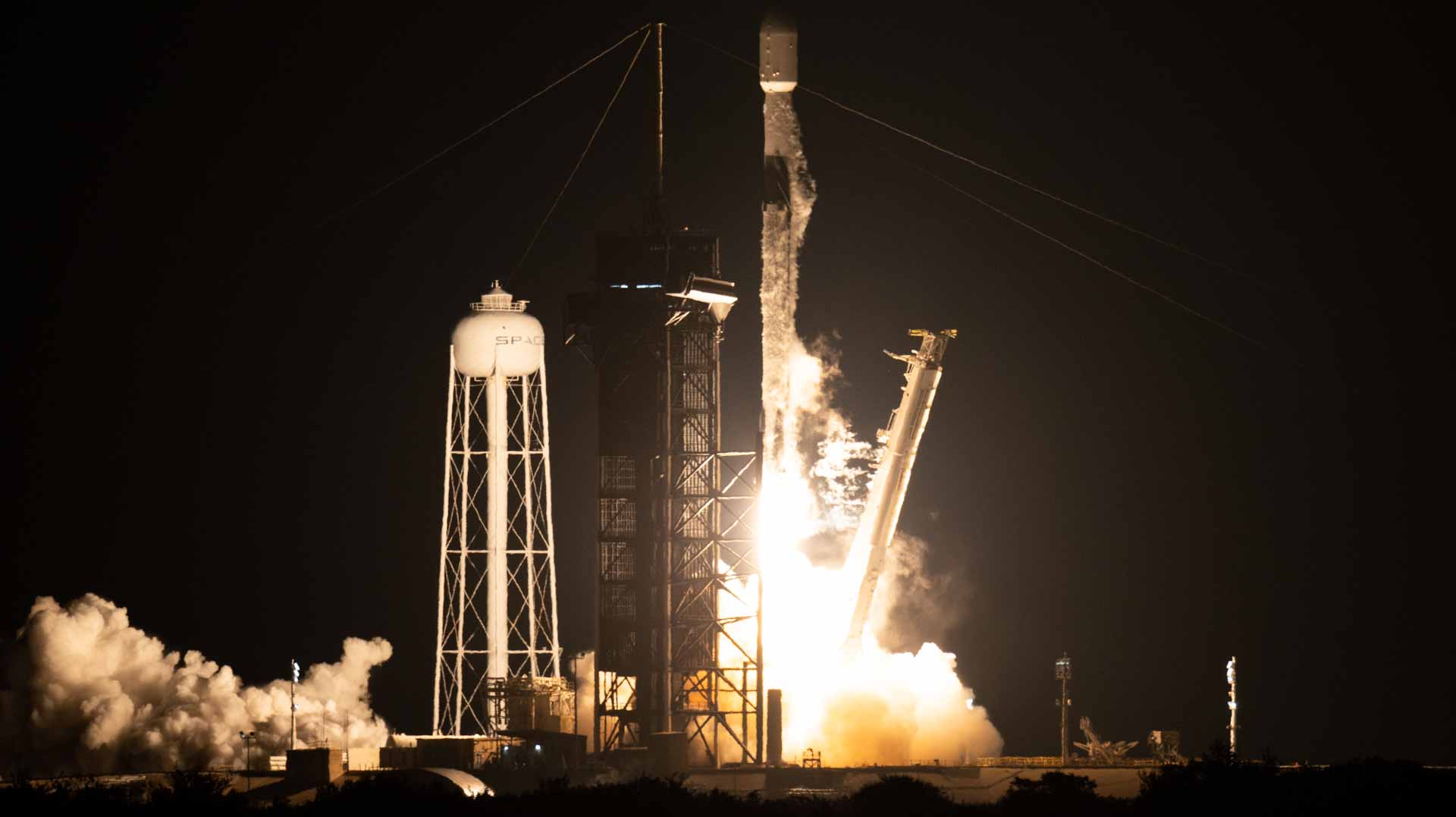 Image for the title: SpaceX Falcon 9 launches Transporter-3 mission 