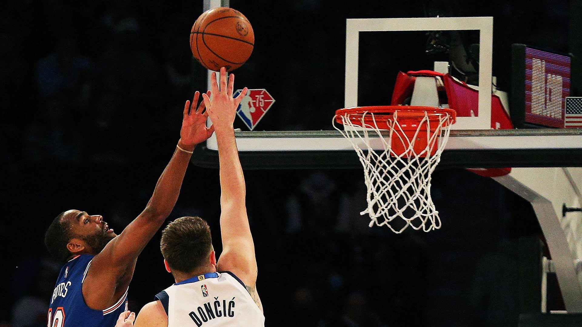 صورة بعنوان: نيويورك نيكس يوقف سلسلة انتصارات مافريكس في دوري السلة الأميركي 