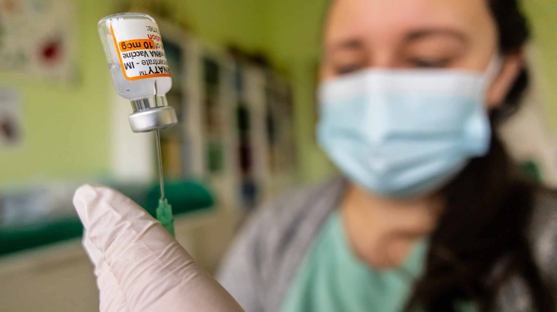 Image for the title: Norway opens Covid jabs to 5-11 year-olds 