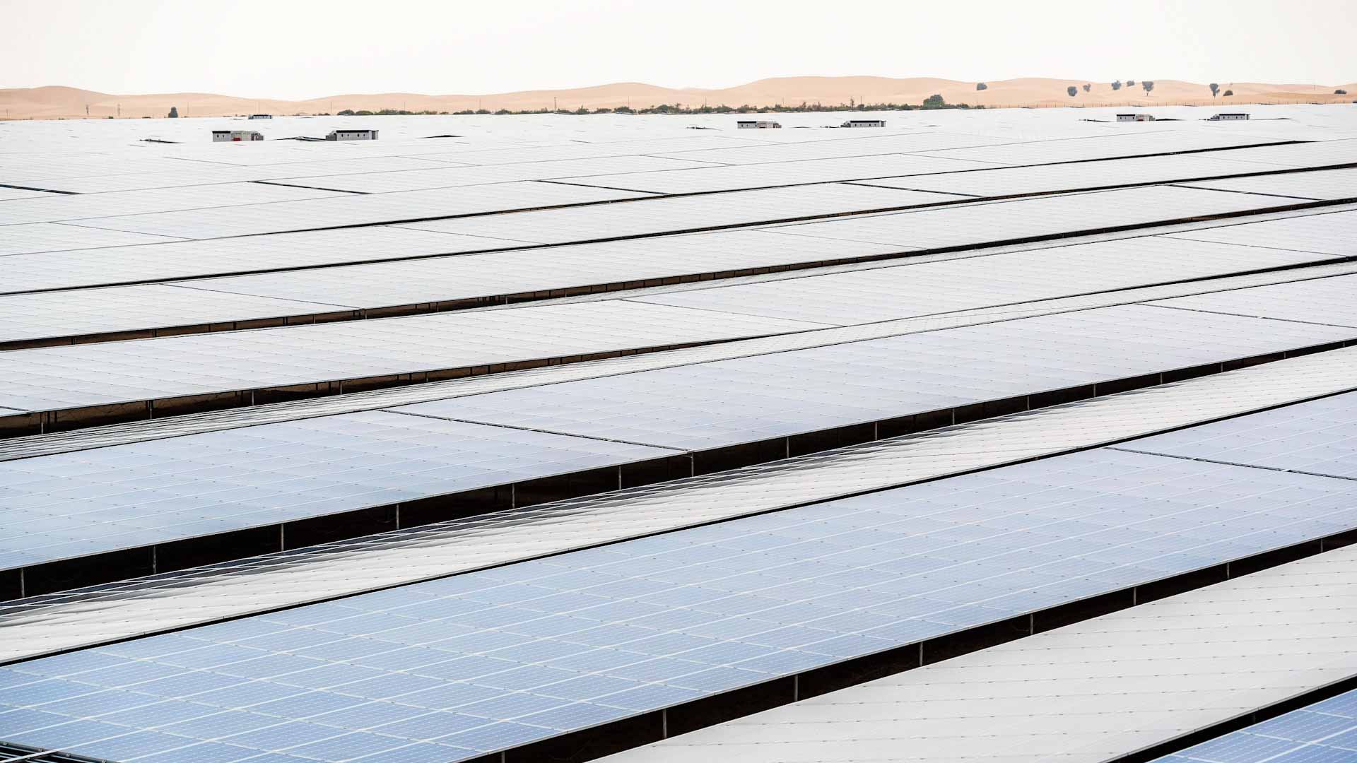 صورة بعنوان: "طاقة" تطلق أكبر إصدار من السندات الخضراء بـ700 مليون دولار أميركي 