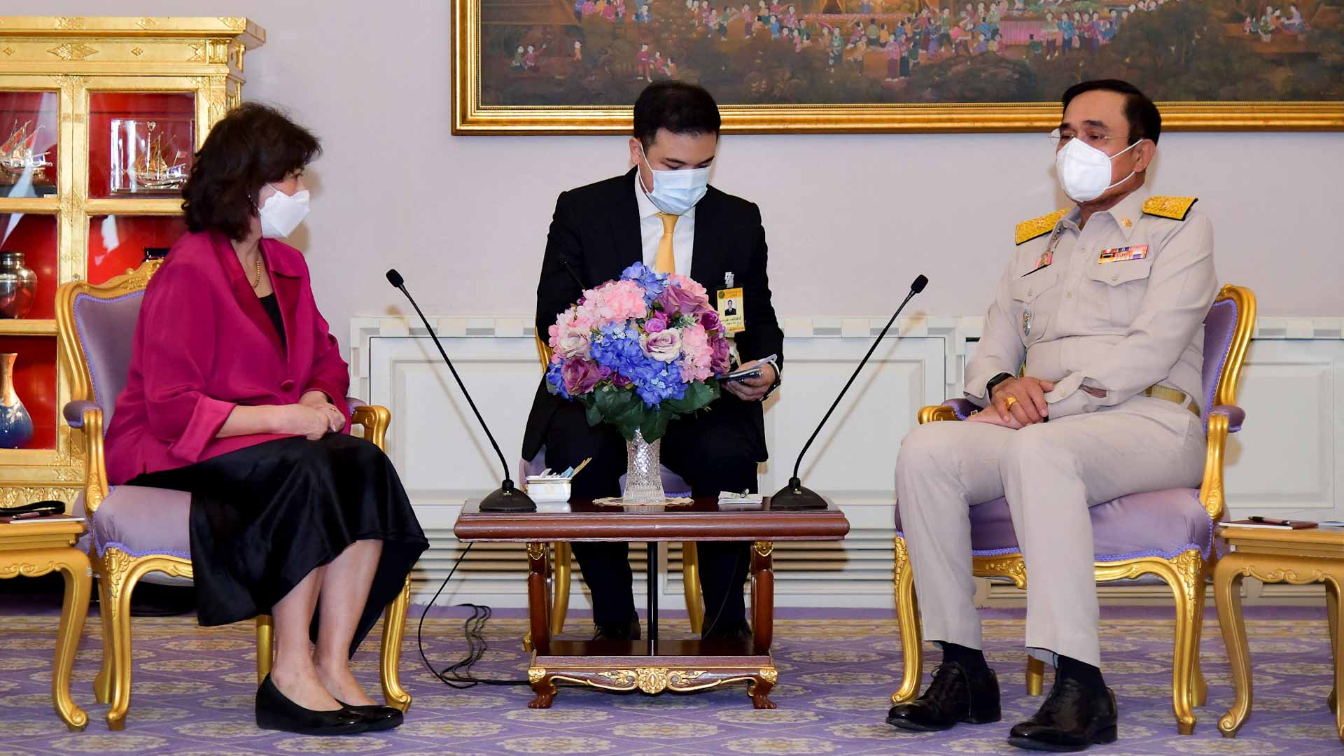 صورة بعنوان: مبعوثة الأمم المتحدة تطلب من تايلاند المساعدة في أزمة ميانمار 