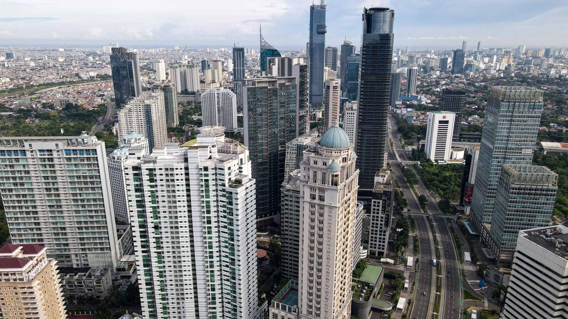 Image for the title: Indonesia passes law paving way for capital's move to Borneo 