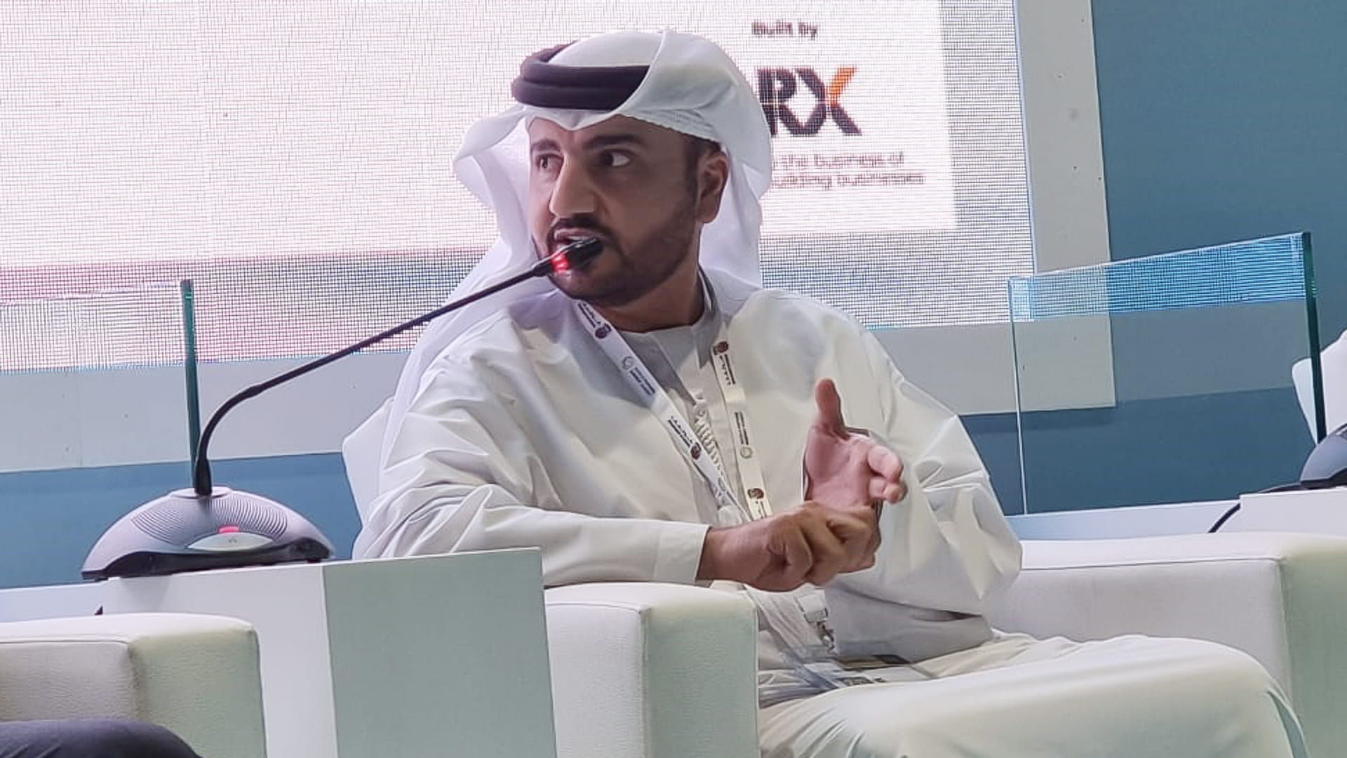 صورة بعنوان: كهرباء الشارقة تستعرض استراتيجيتها في مجال الإدارة المتكاملة  