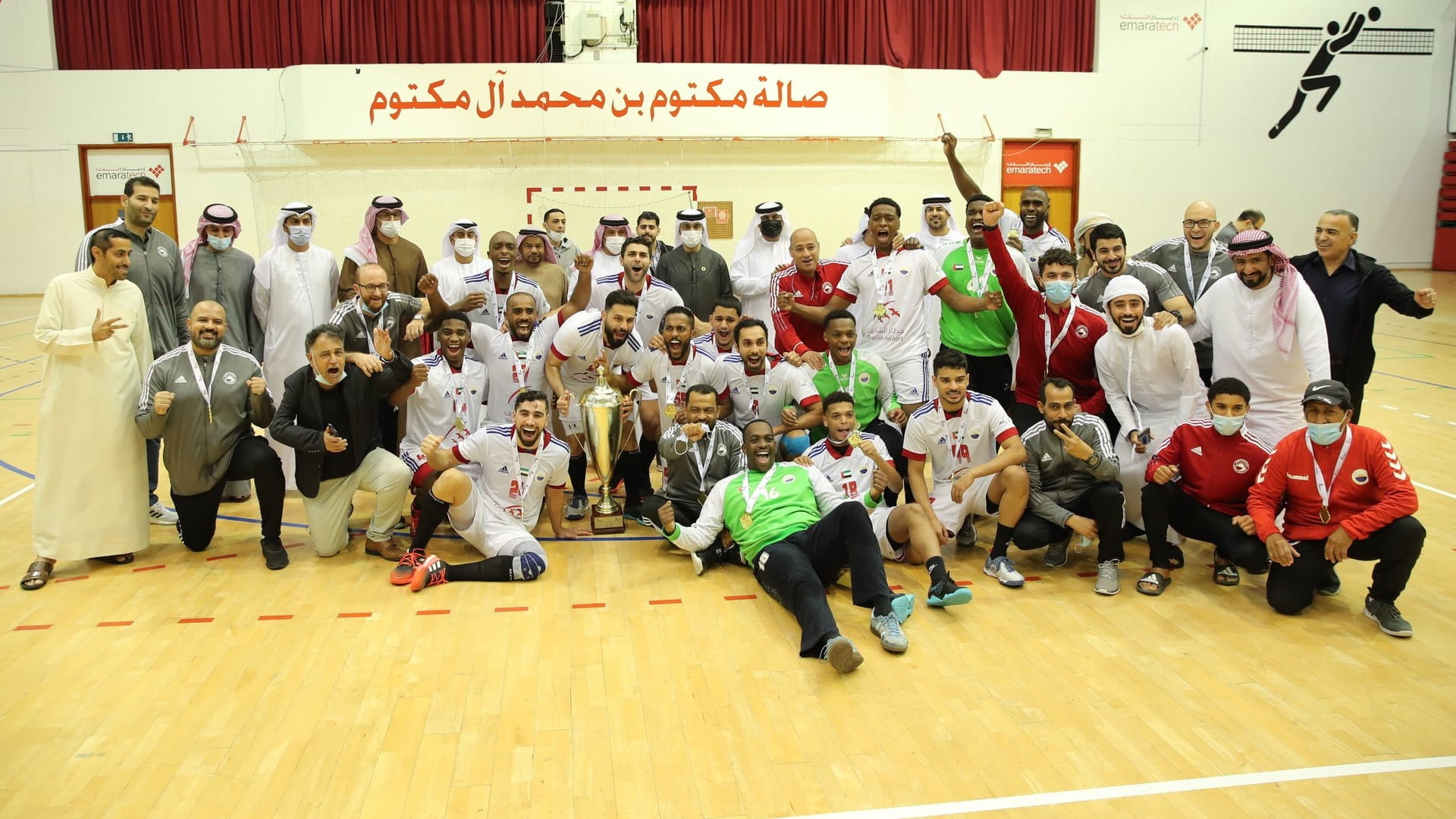 صورة بعنوان: نادي الشارقة يتوج بطلاً لكأس نائب رئيس الدولة لكرة اليد 